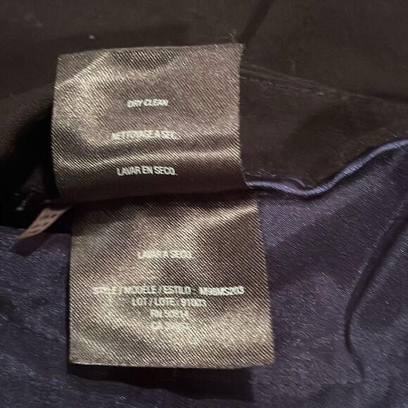 Tahari Black Cropped Pants Size O Slacks Sleek Look - Picture 7 of 7